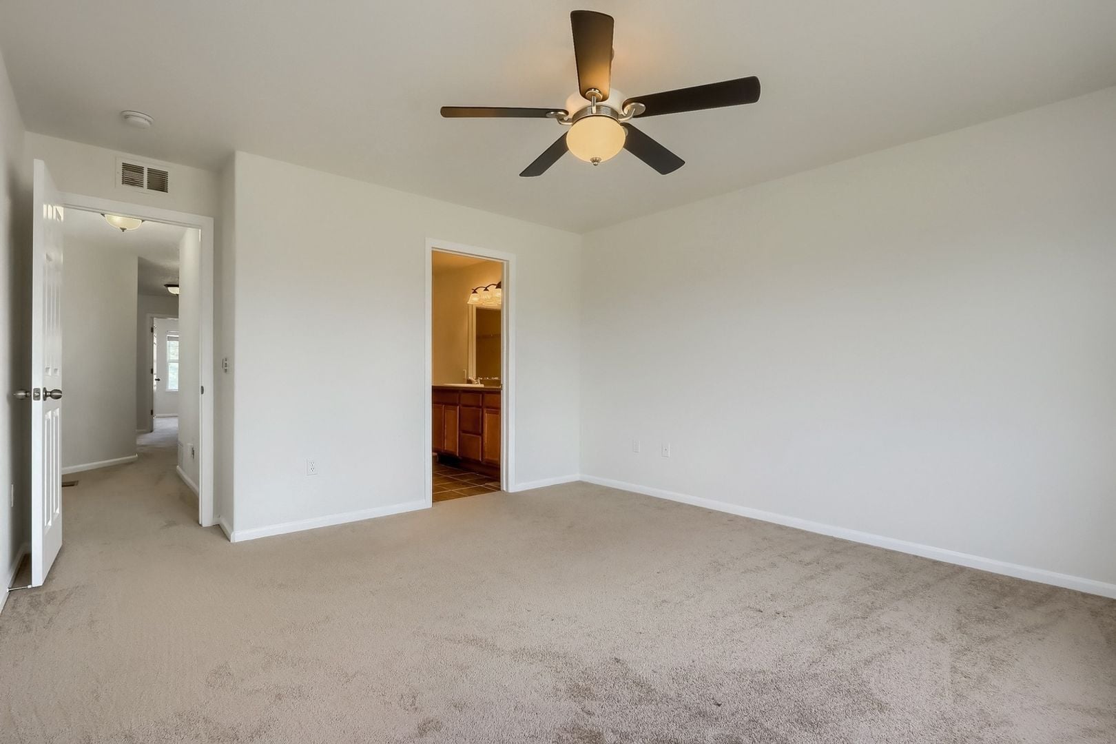 Building Photo - 3681 S Perth Cir