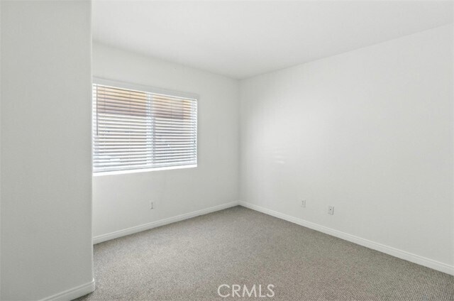 Building Photo - 880 Via La Venta