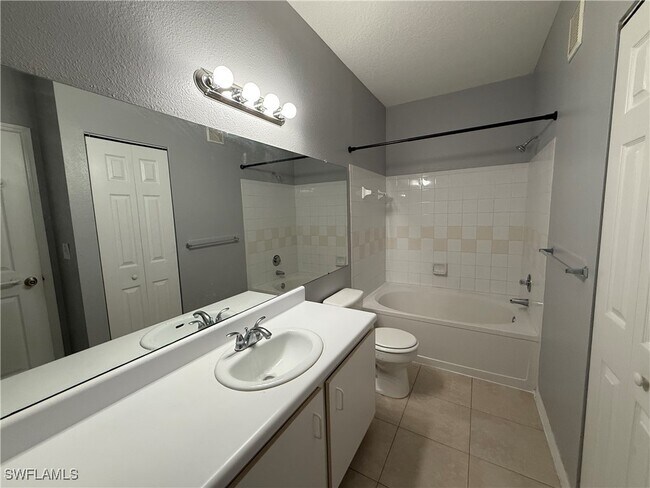 Building Photo - 11521 Villa Grand