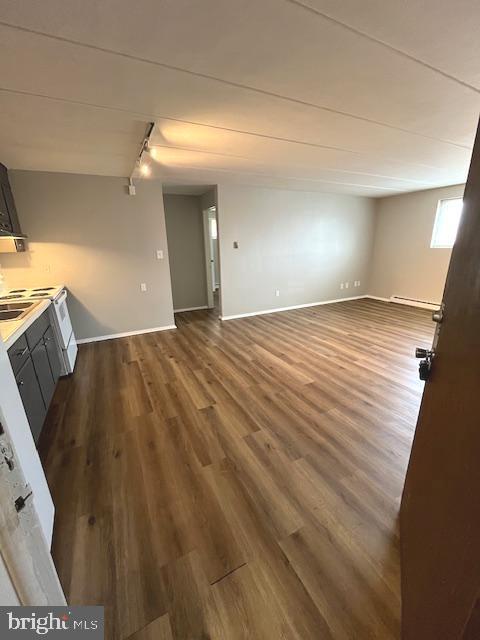 Building Photo - 403 N Newberry St