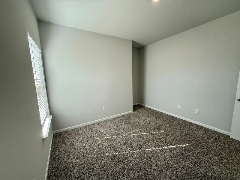 Building Photo - 160 High Leaf Dr