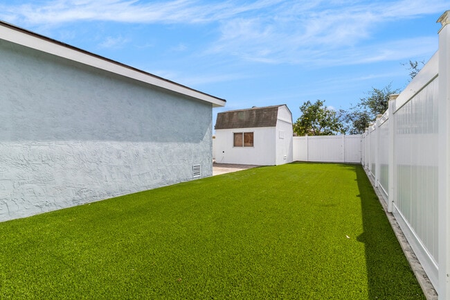 Building Photo - 3712 Odom St