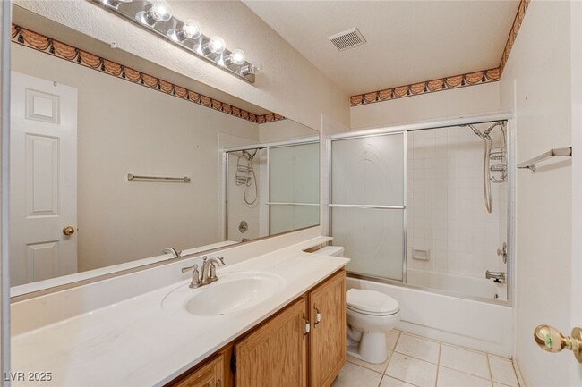 Building Photo - 114 E Tamarack Dr