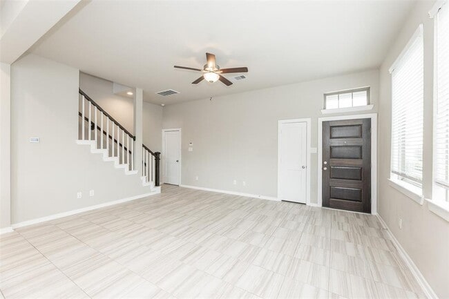 Building Photo - 2511 Manor Valley Ct
