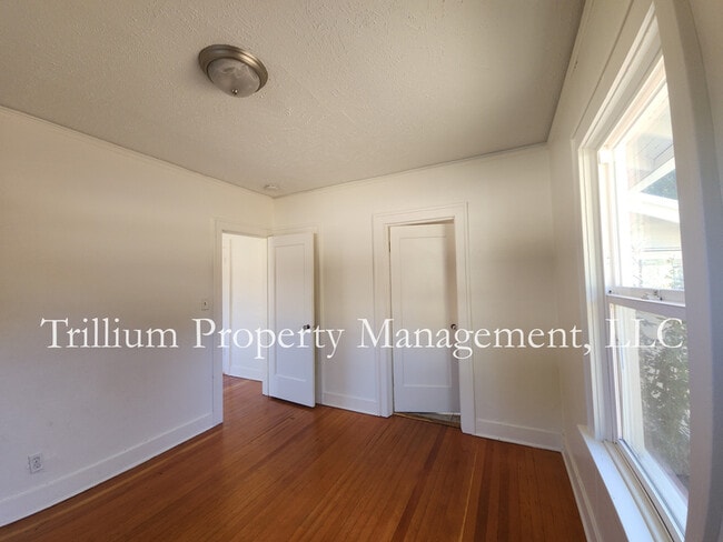 Building Photo - 6425 N Curtis Ave