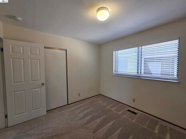 Building Photo - 11732 Bloomington Way