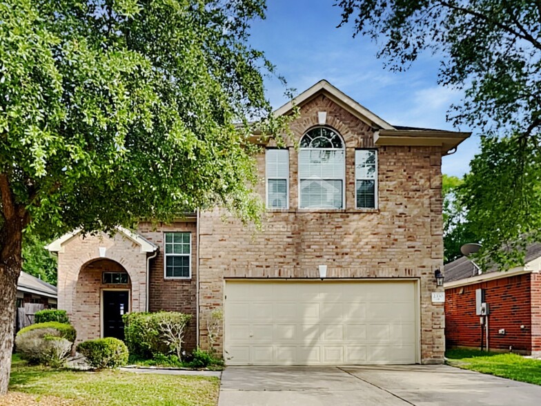 Primary Photo - 2330 Colonial Springs Ln