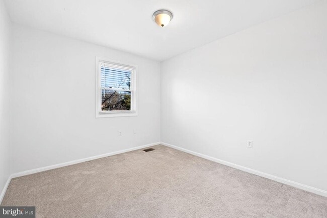 Building Photo - 3331 Buehler Ct