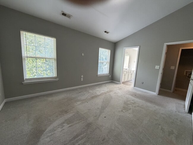 Building Photo - 6350 Morningview Ct