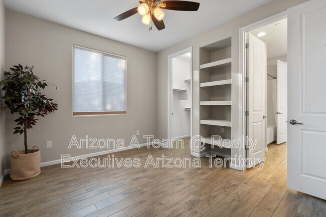 Building Photo - 14224 N Silverleaf Ln