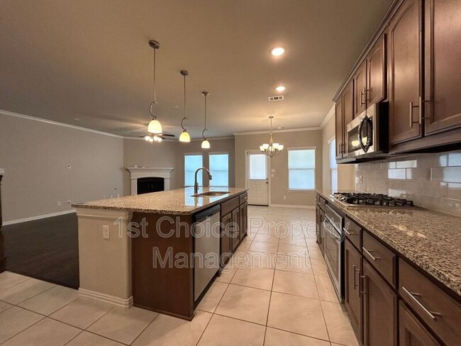 Building Photo - 7205 Tesoro Trl