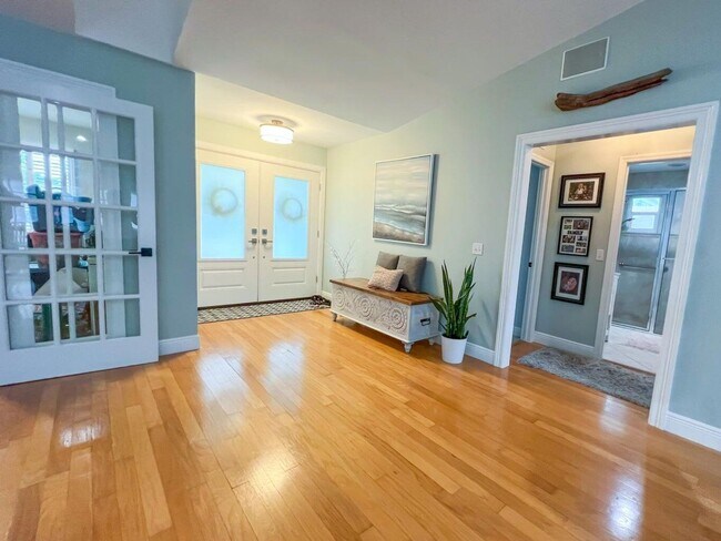 Building Photo - Palm City Home with Dock and Lift