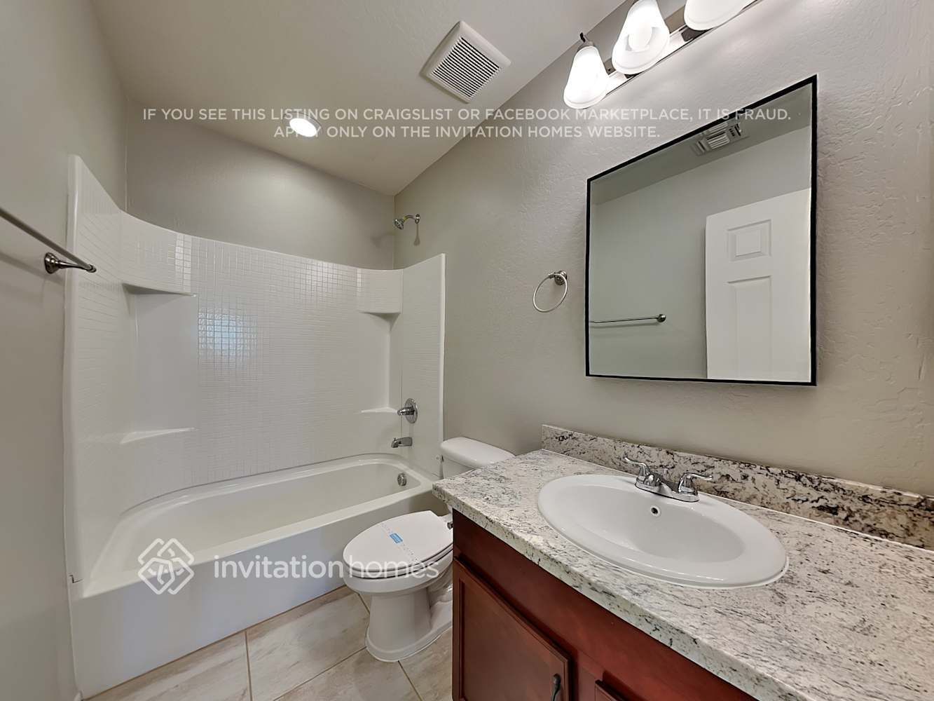 Building Photo - 4465 Kirkland Ave