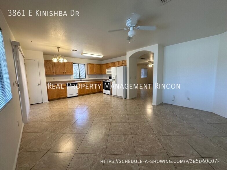 Building Photo - 3861 E Kinishba Dr