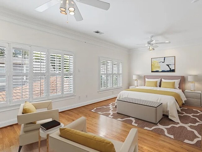 Building Photo - Perfect Brownstone in Sylvan Park near West End