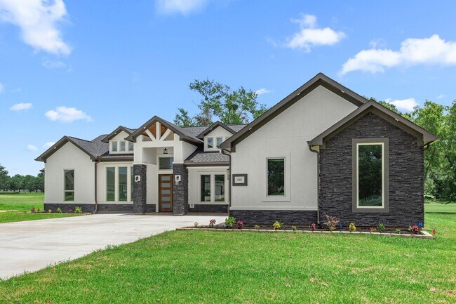Building Photo - 210 Birdie Dr