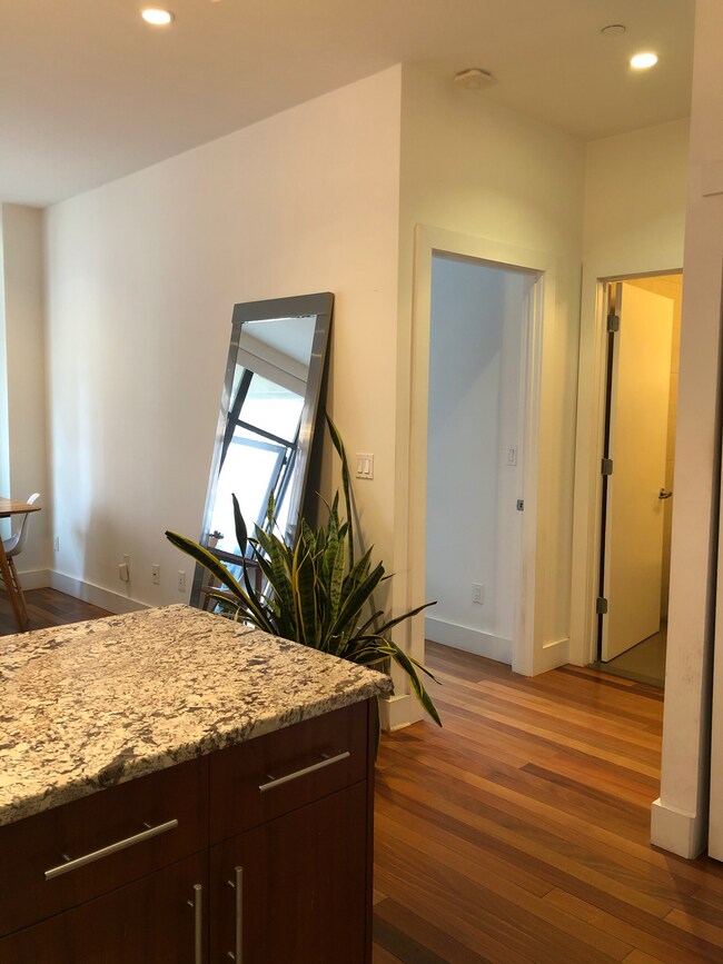 Building Photo - 4118 27th St