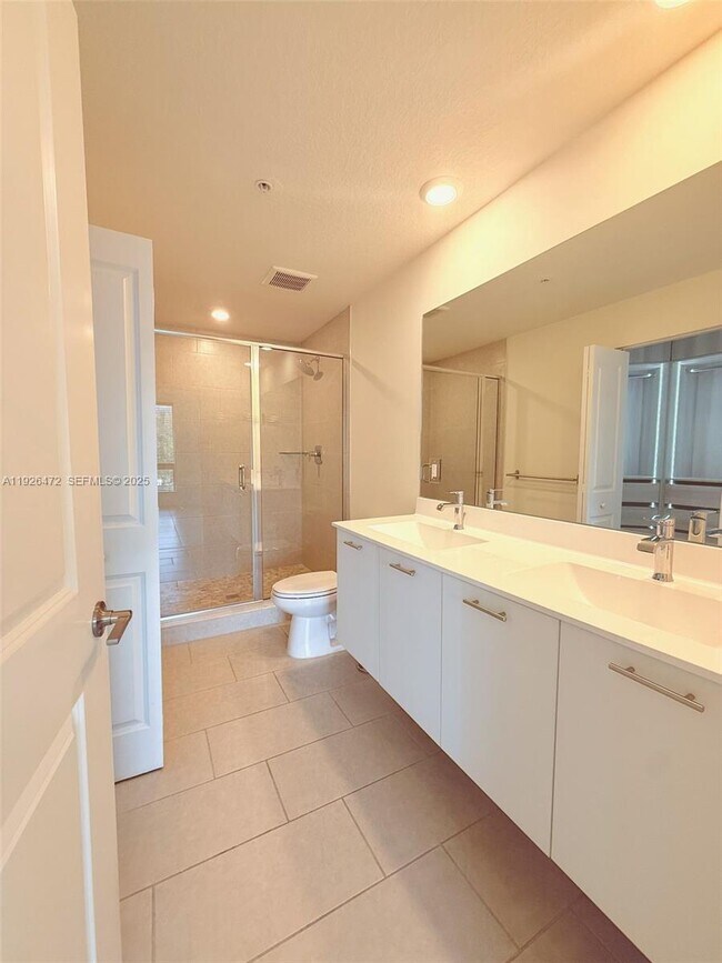 Building Photo - 8001 NW 41st St