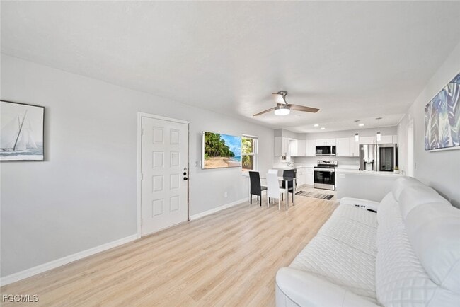 Building Photo - 16881 Davis Rd