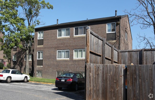 Building Photo - Madison Park North
