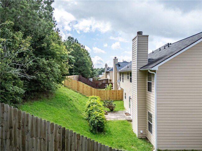 Building Photo - 1893 Tulip Petal Rd