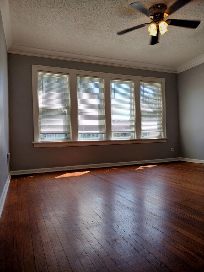 Building Photo - 11142 S Eggleston Ave