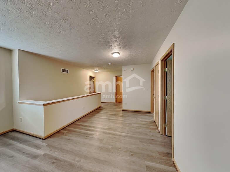 Building Photo - 7474 Heaton Cir