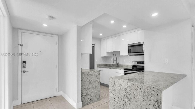 Building Photo - 10755 SW 108th Ave