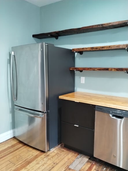 Building Photo - 503 Wallace Ave