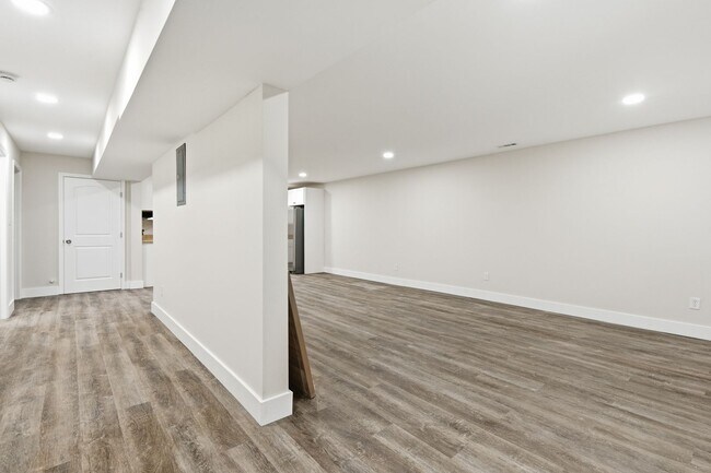 Building Photo - 6008 Champion Rd