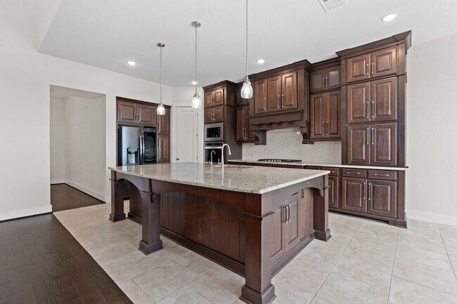 Building Photo - 4008 Canaleta