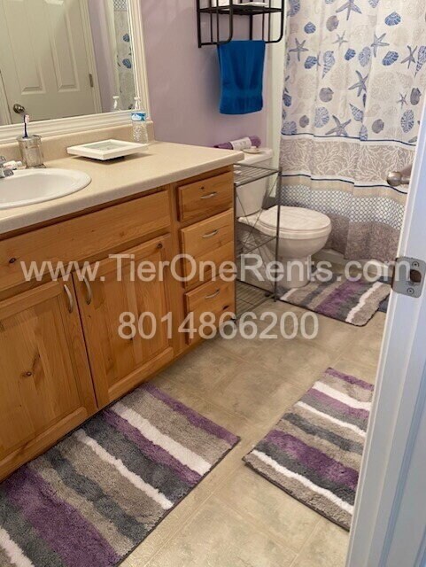 Building Photo - Move-in special: $500 off First months rent
