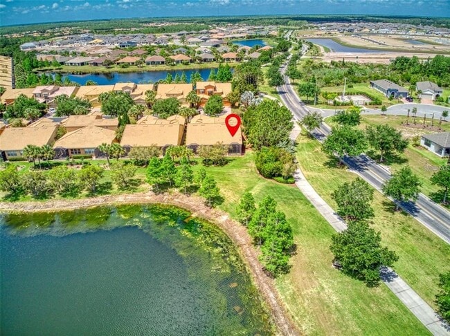 Building Photo - 2310 Palm Tree Dr