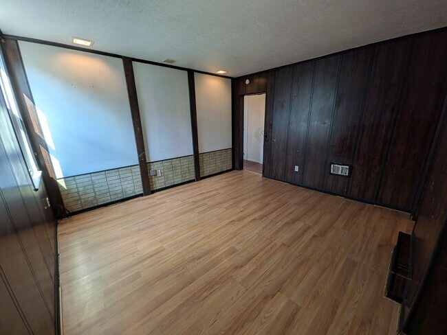 Building Photo - 3620 Grenada St