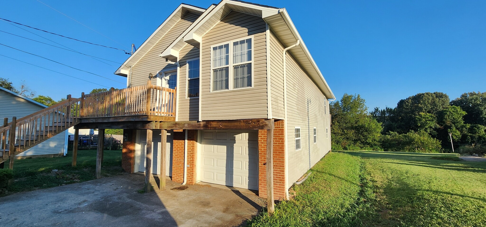 Building Photo - 4532 Winslow Dr