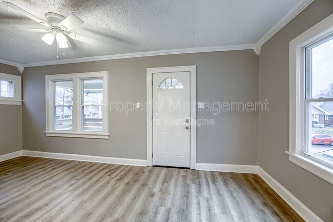 Building Photo - 5702 Euclid Ave E