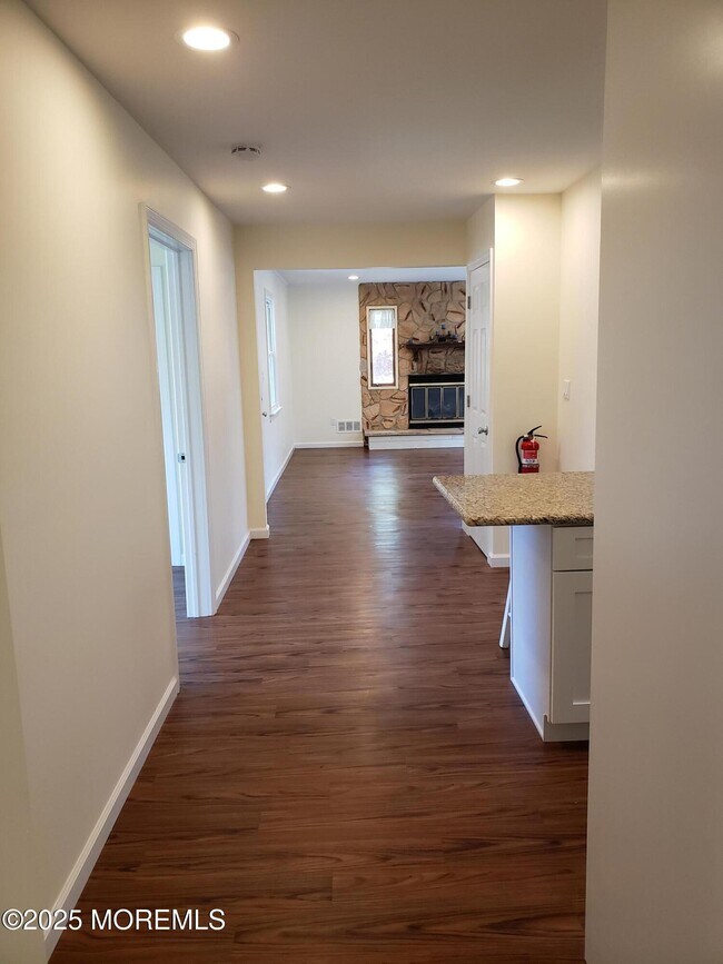 Building Photo - 158 Monmouth Rd