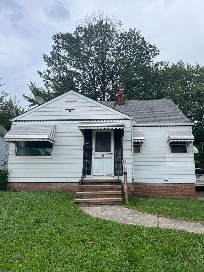 Primary Photo - 4629 E 86th St