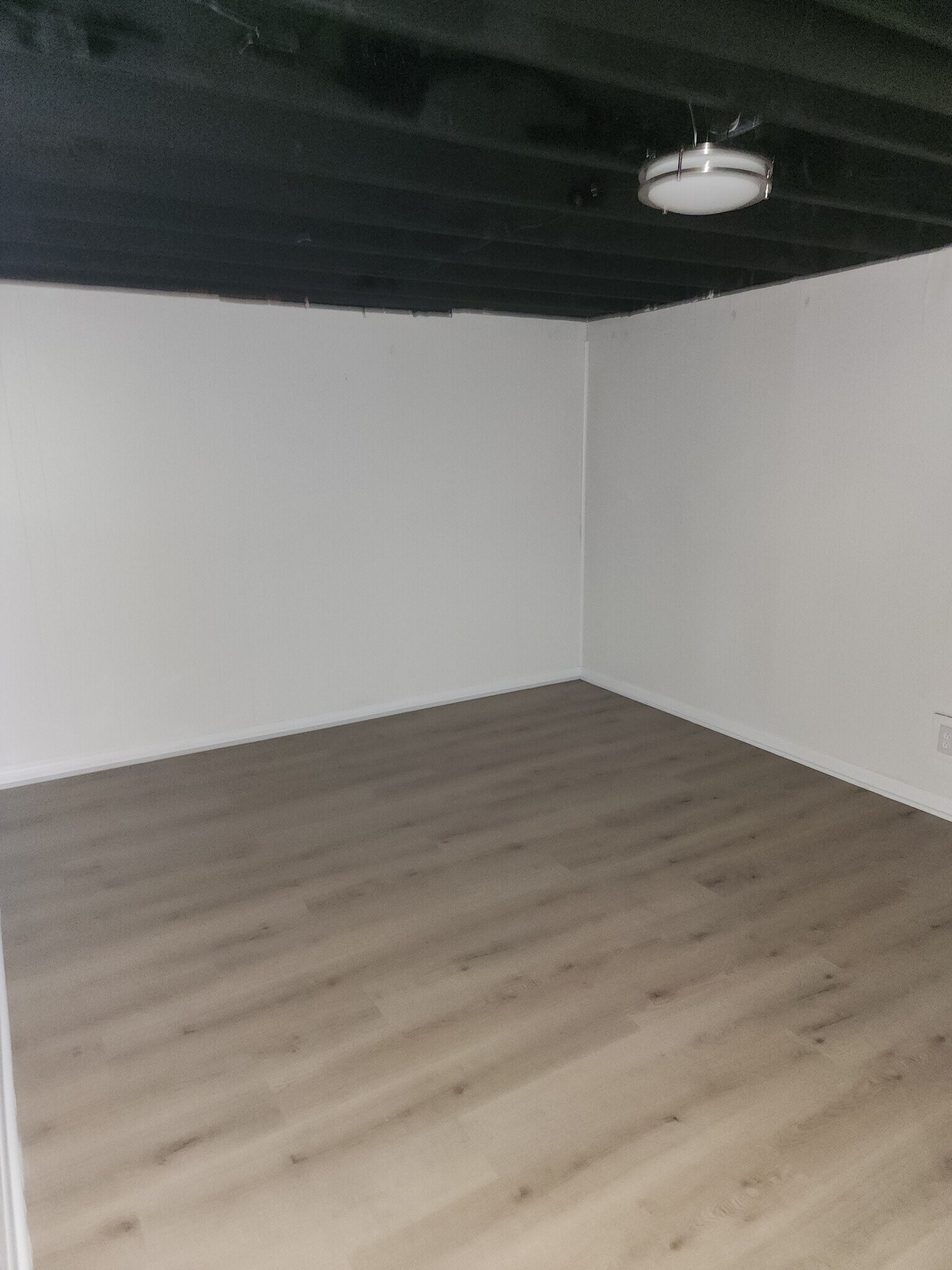 Building Photo - 1200 Hollar Ln