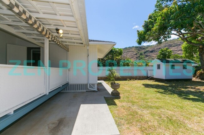 Building Photo - a 3 bdrm, 1 bath home for rent in Niu Valley