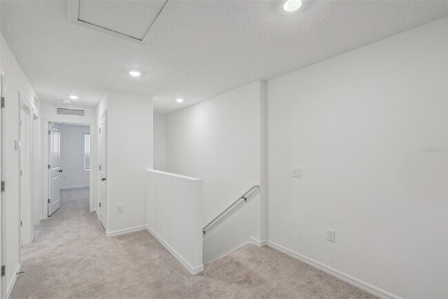 Building Photo - 7621 WATERSCAPE Dr