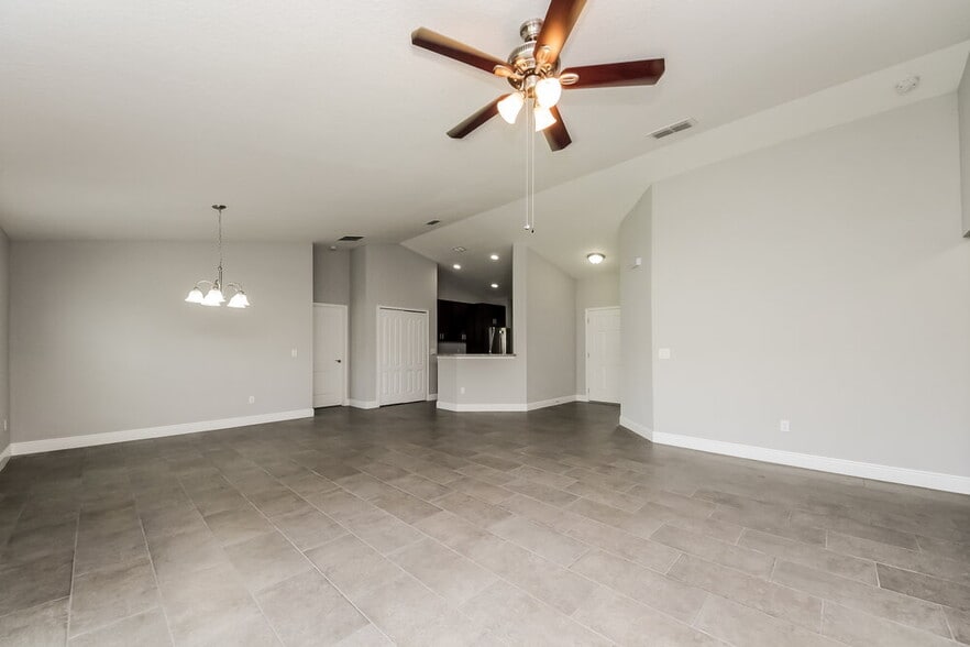 Building Photo - 155 Birmingham Dr