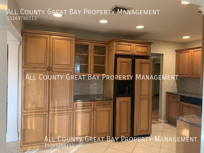 Building Photo - 3 Vernon St