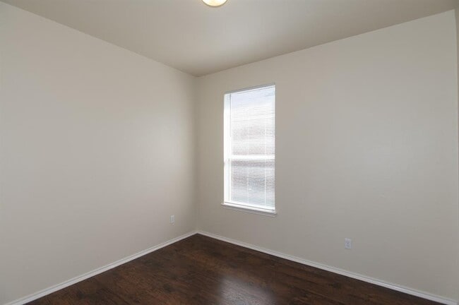 Building Photo - 333 Stella Gold Street