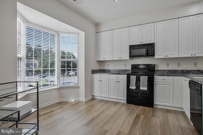 Building Photo - 1210 Needham Ct