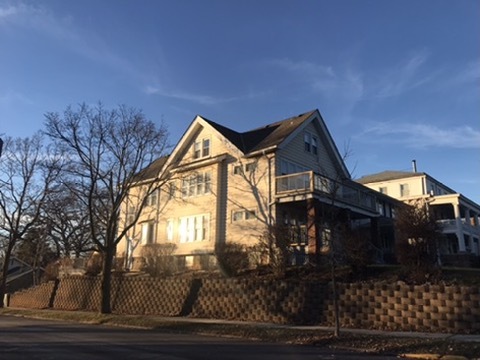 Primary Photo - 2945 S Logan Ave