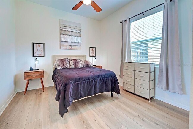 Building Photo - 12086 Granite Woods Loop