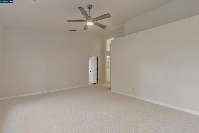 Building Photo - 4719 Golden Bear Dr
