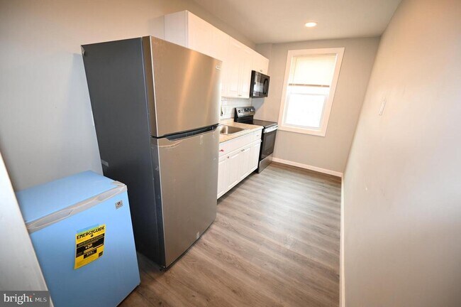 Building Photo - 2952 Sollers Point Rd