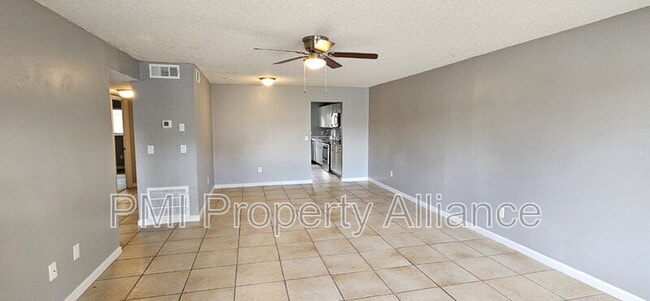 Building Photo - 725 Northlake Blvd